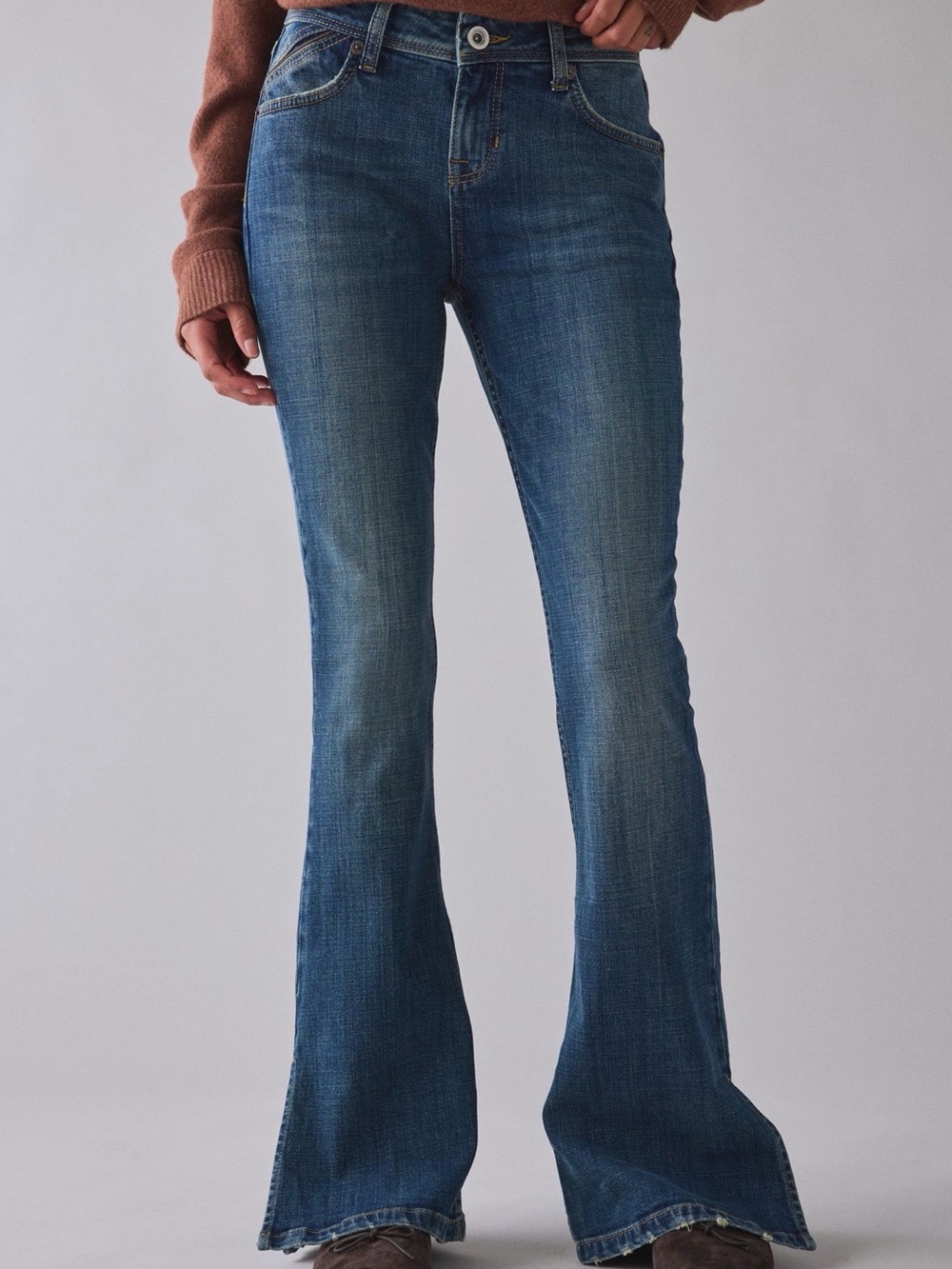 BDG Brooke Split Hem Low Rise Bootcut Flare Jeans Size 28
